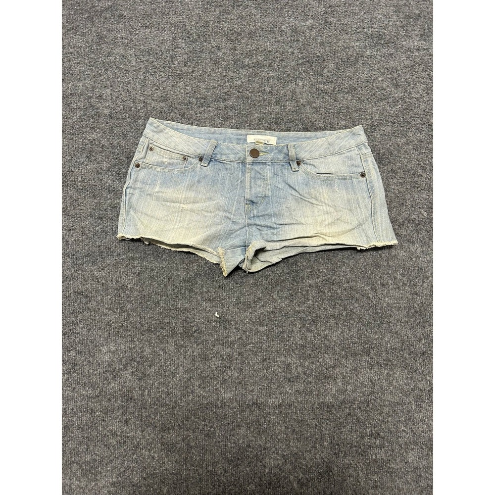 Forever 21 Shorts Womens Size 30 Blue Denim Low Rise Mini Raw Hem Casual Jean